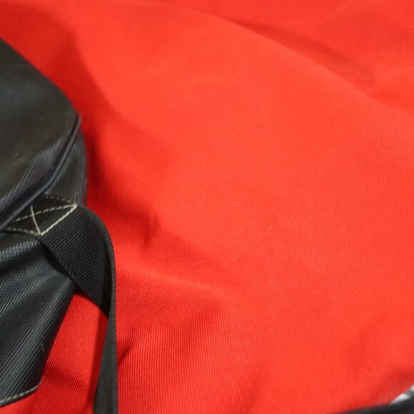 Marlboro Vintage Red Black Large Duffel Bag Drawstring Shoulder Strap Pocket - Picture 8 of 16